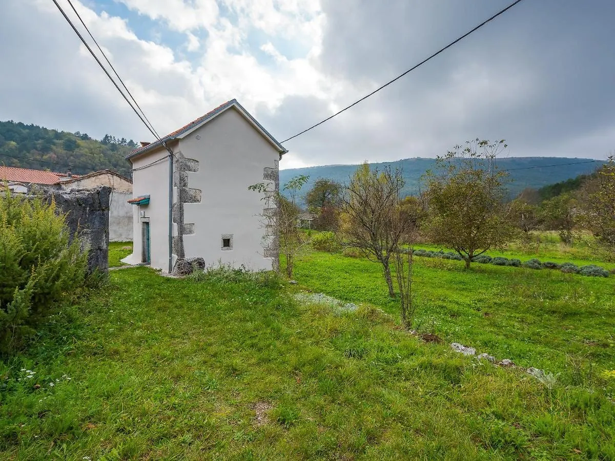 Holiday Home Dane 22 Ucka Buzet Hırvatistan