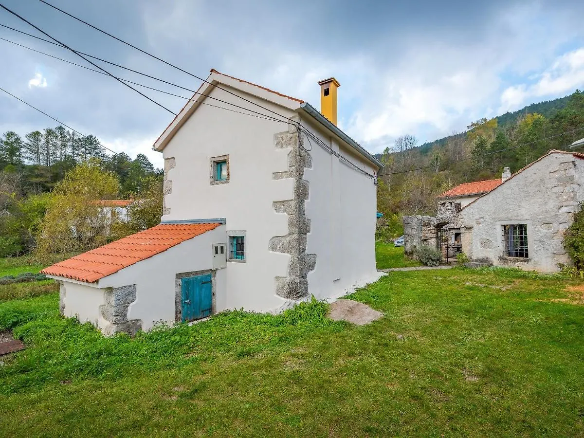 Holiday Home Dane 22 Ucka Buzet
